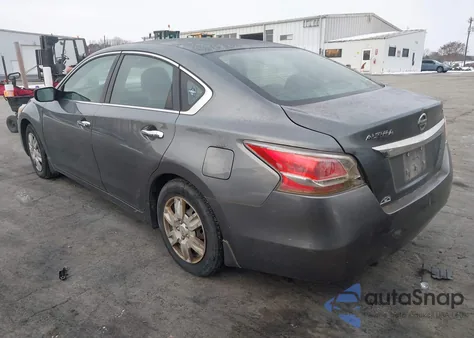 2015 Nissan Altima 2.5 S z USA, uszkodzony, nr VIN 1N4AL3AP6FN391648